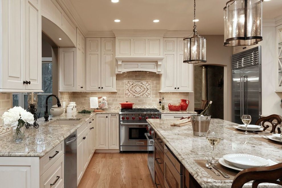 Le Creuset Outlet Online Traditional Kitchen with Beige Countertop