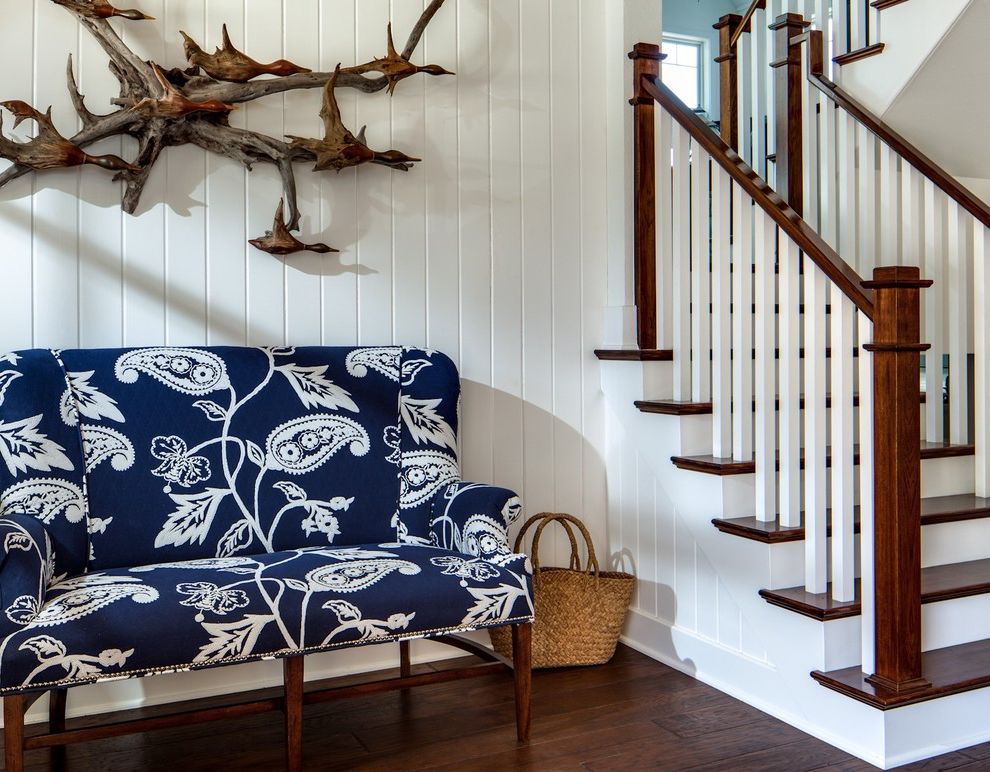 Ralph Lauren Floral Sheets Beach Style Entry with White Walls