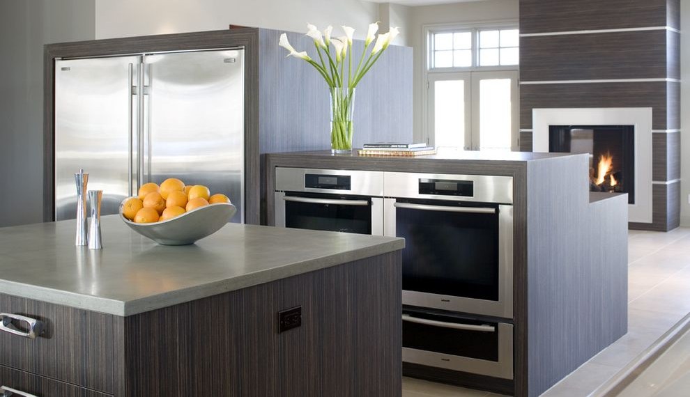 Black Side by Side Refrigerator Modern Kitchen with Kitchens