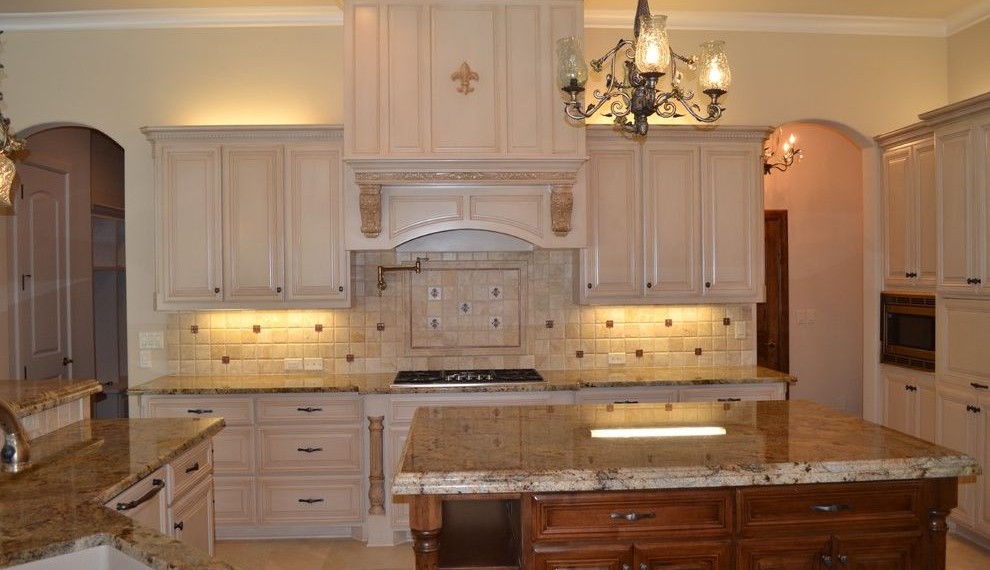 Cabinet Organizer Traditional Kitchen with Beige Granite Counter