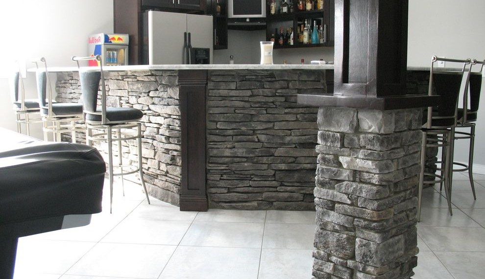 Cultured Stone Veneer Traditional Home Bar with Souther Ledgestone Bar