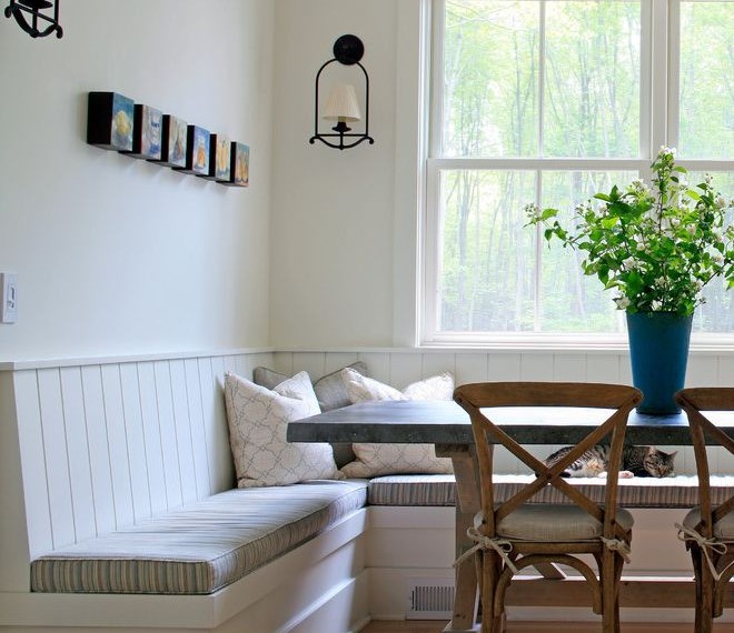 Cushioned Bench Traditional Kitchen with Pillows
