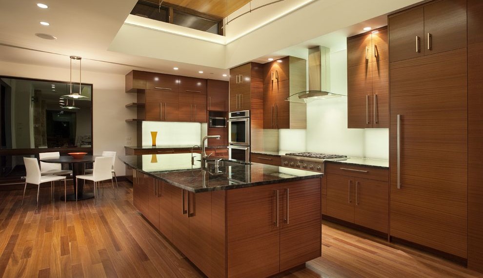 Delta Single Handle Kitchen Faucet Modern Kitchen with Kitchen Table