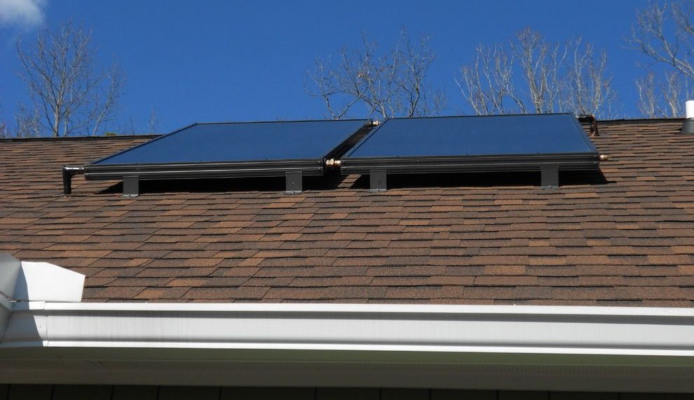 Envirotemp Water Heater Traditional Exterior with Solar Collectors