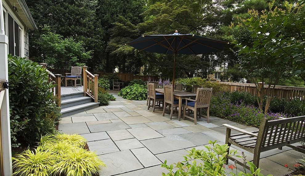 Flagstone Pavers Rustic Patio with Patio Umbrella