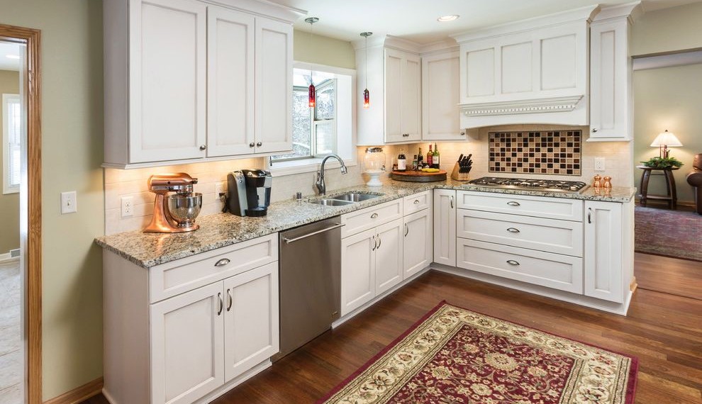 Ge Gas Stove Traditional Kitchen with Kohler