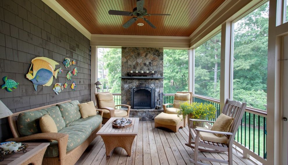 Indoor Wicker Rocking Chair Traditional Porch with Green Outdoor Cushions