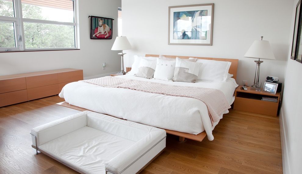 King Size Platform Bed Frame Modern Bedroom with Wood Nightstand