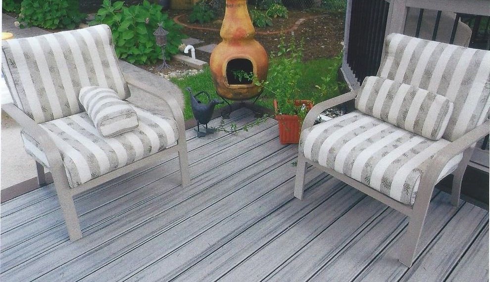 Screened in Gazebo Traditional Deck with Paver Patio