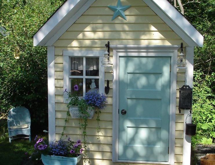Shelterlogic Shed in a Box Traditional Landscape with Potted Plant