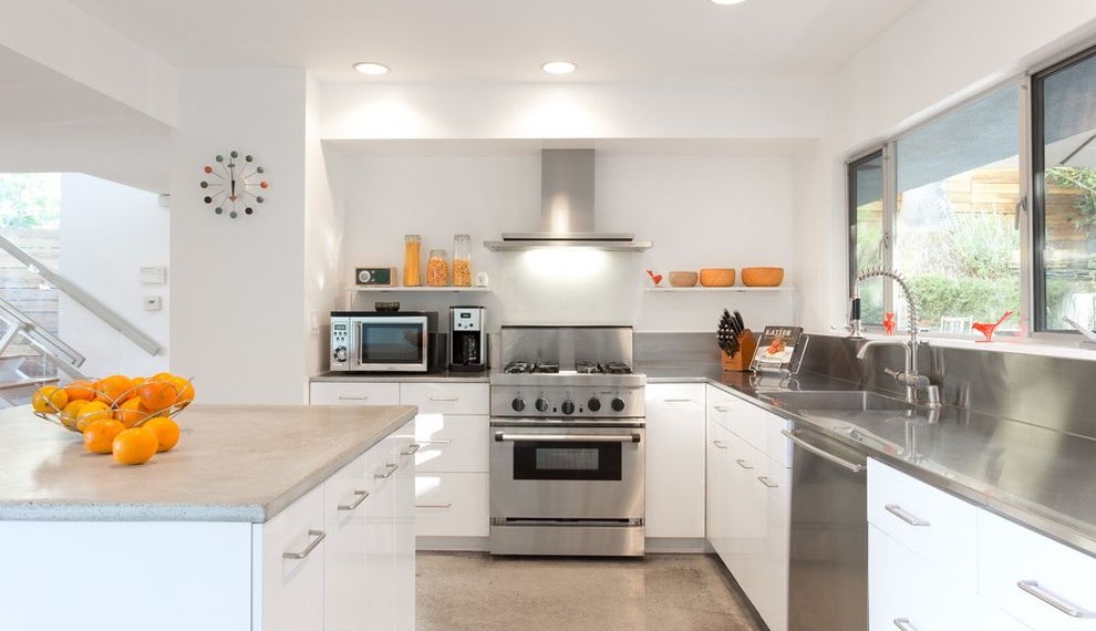 Stainless Steel Gas Range Midcentury Kitchen with Wire Fruit Basket