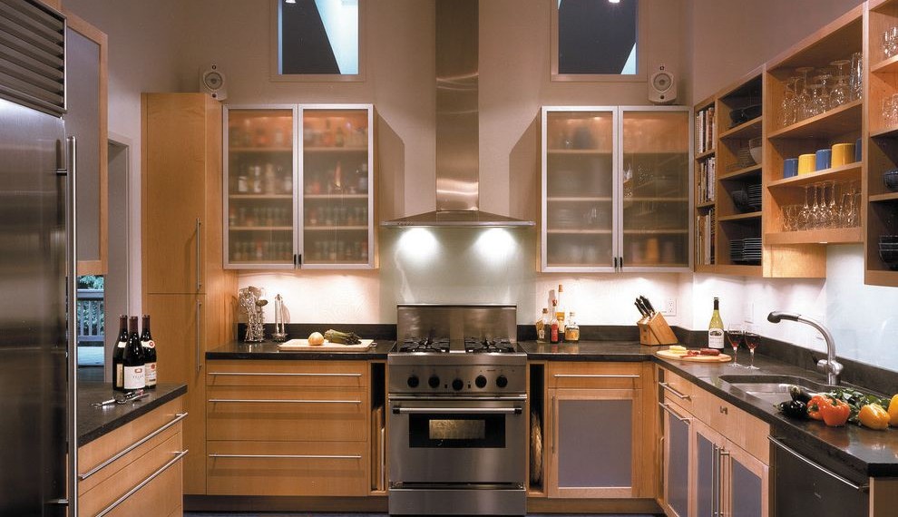 Stainless Steel Oven Contemporary Kitchen with Blue Carpet