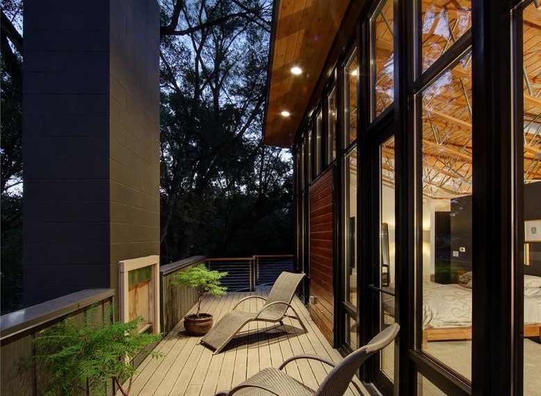 Tongue and Groove Decking Contemporary Deck with Glass Wall