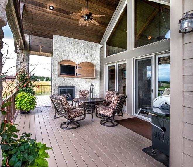 Tongue and Groove Decking Craftsman Deck with Clerestory Windows