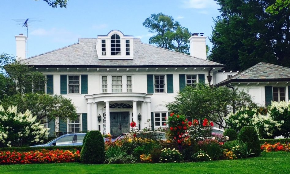 Towable Boom Lift Traditional Exterior with Paint