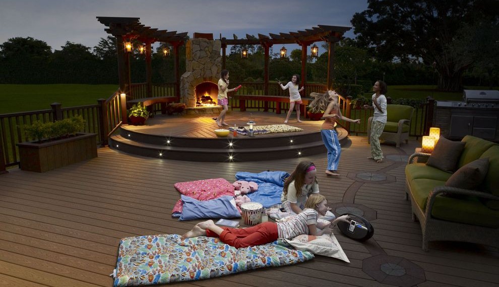 Trex Decking Traditional Deck with Deck