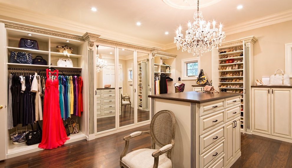 Tri Fuel Generator Traditional Closet with Closet