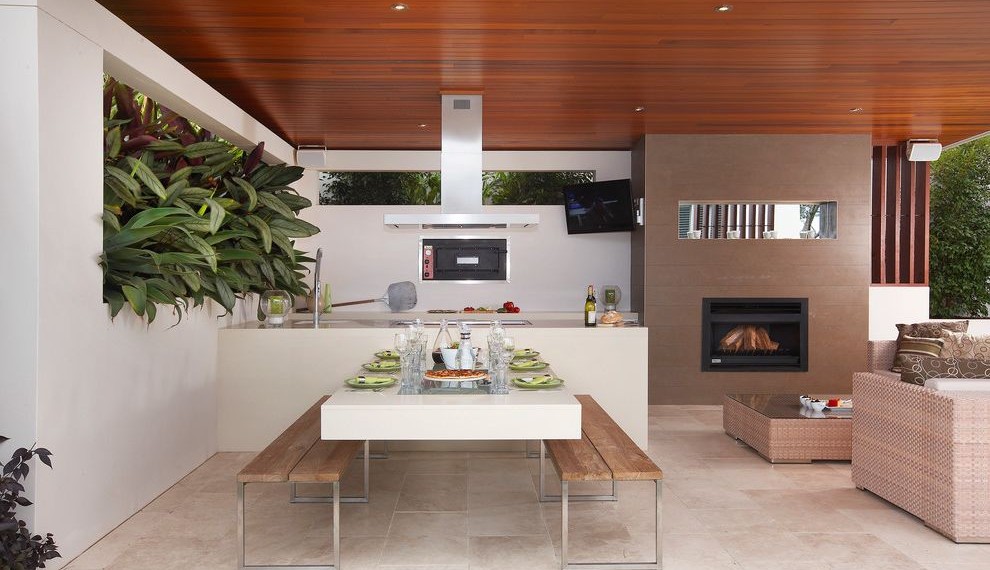 Vornado Space Heater Contemporary Patio with Cantilevered Dining Table