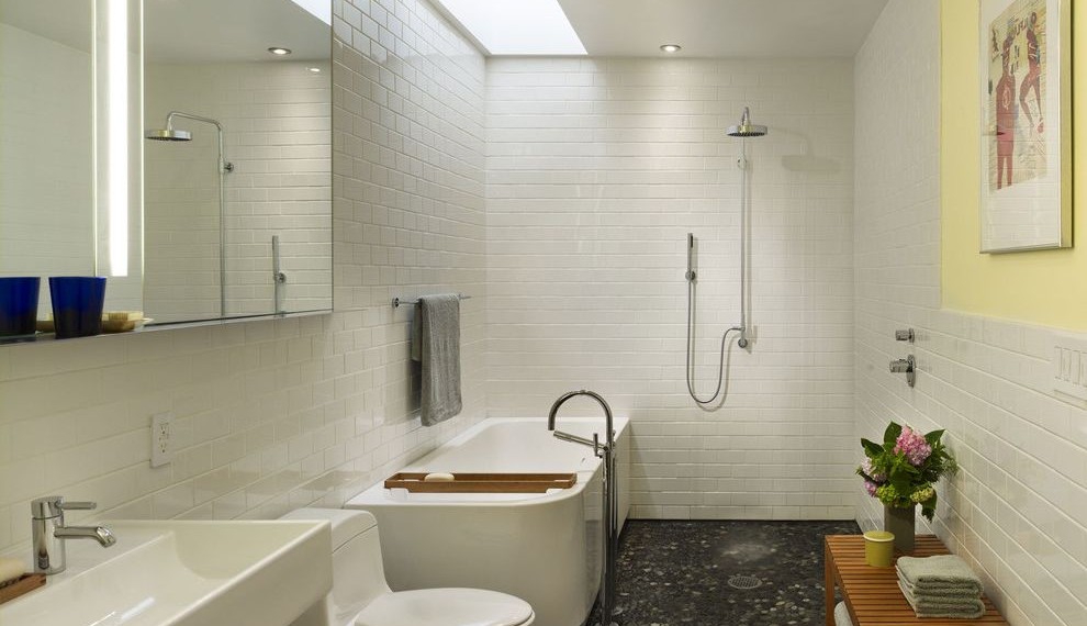 Waterproof Sealant Modern Bathroom with Skylight