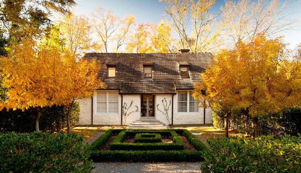 Whirlpool Water Filter Traditional Exterior with Parterre